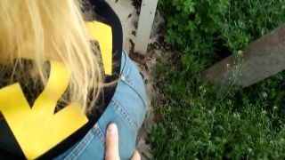 Lively cutie Roxy Jezel offers blowjob and afterwards bangs missionary design