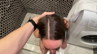 Lustful babe Leah Winters has an affair with one family man