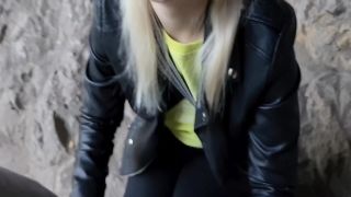 Glamorous lesbians Sonya and Peaches fascinating sexual activity